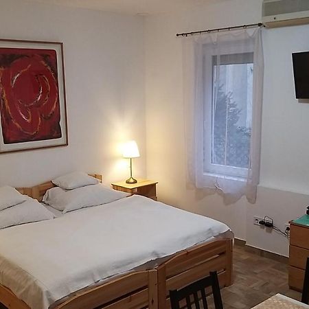 O-Ujlak Apartman Budapest Esterno foto
