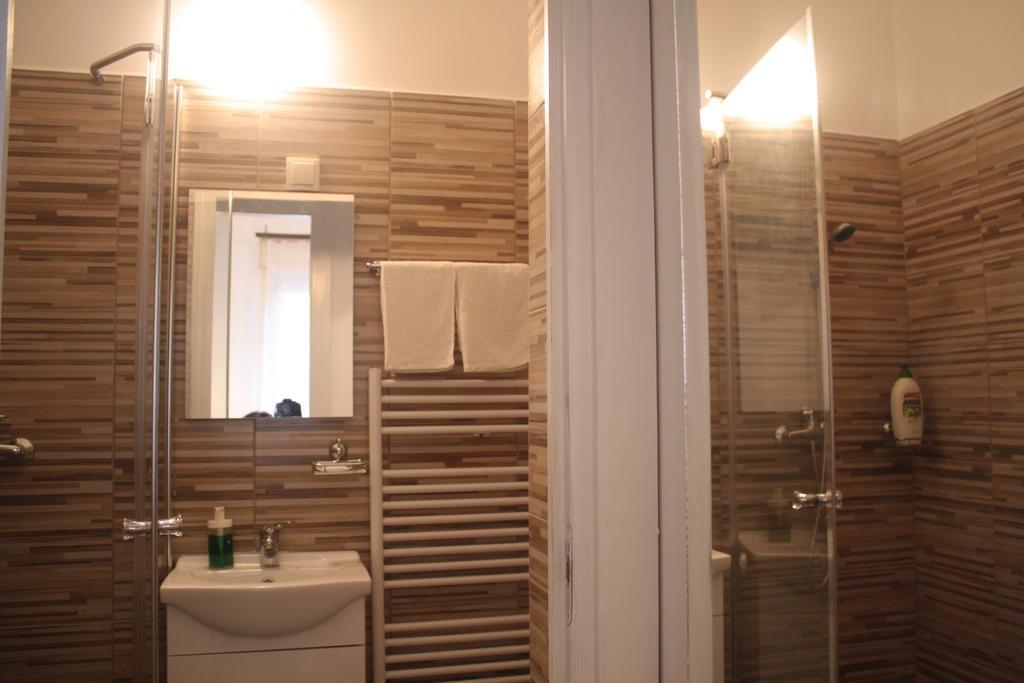 O-Ujlak Apartman Budapest Esterno foto