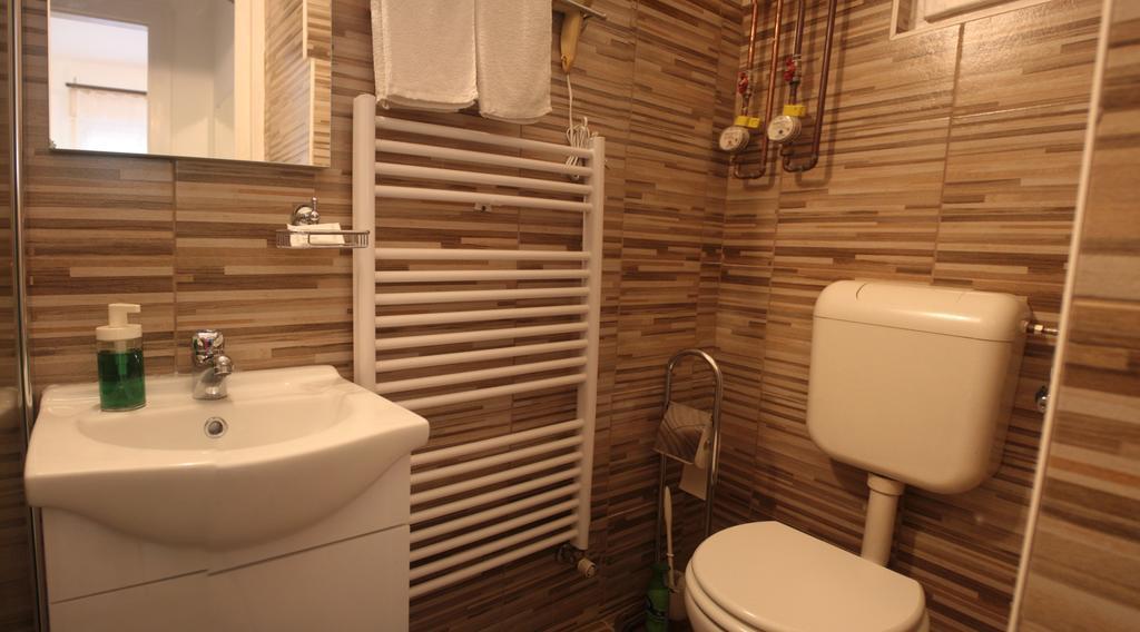 O-Ujlak Apartman Budapest Esterno foto