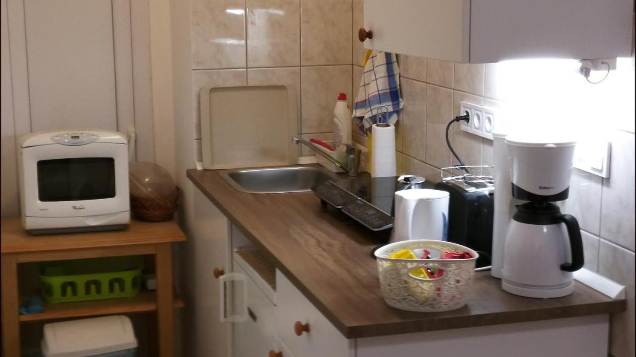 O-Ujlak Apartman Budapest Esterno foto